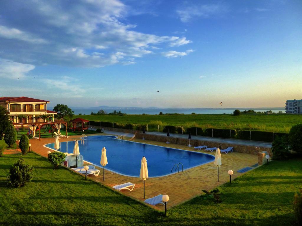 Panoramic Sea View Apartment Равда Экстерьер фото